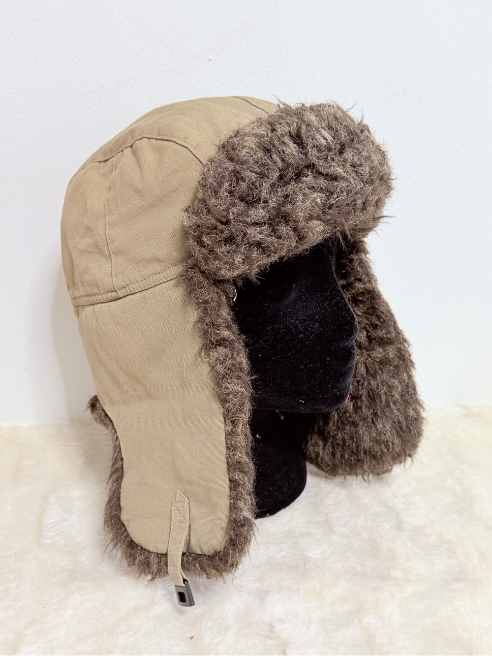 American Eagle Outfitters Tan Trapper Hat with Brown Faux Fur L/XL